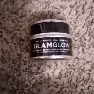 Glam Glo youthmud glow stimulating treatment